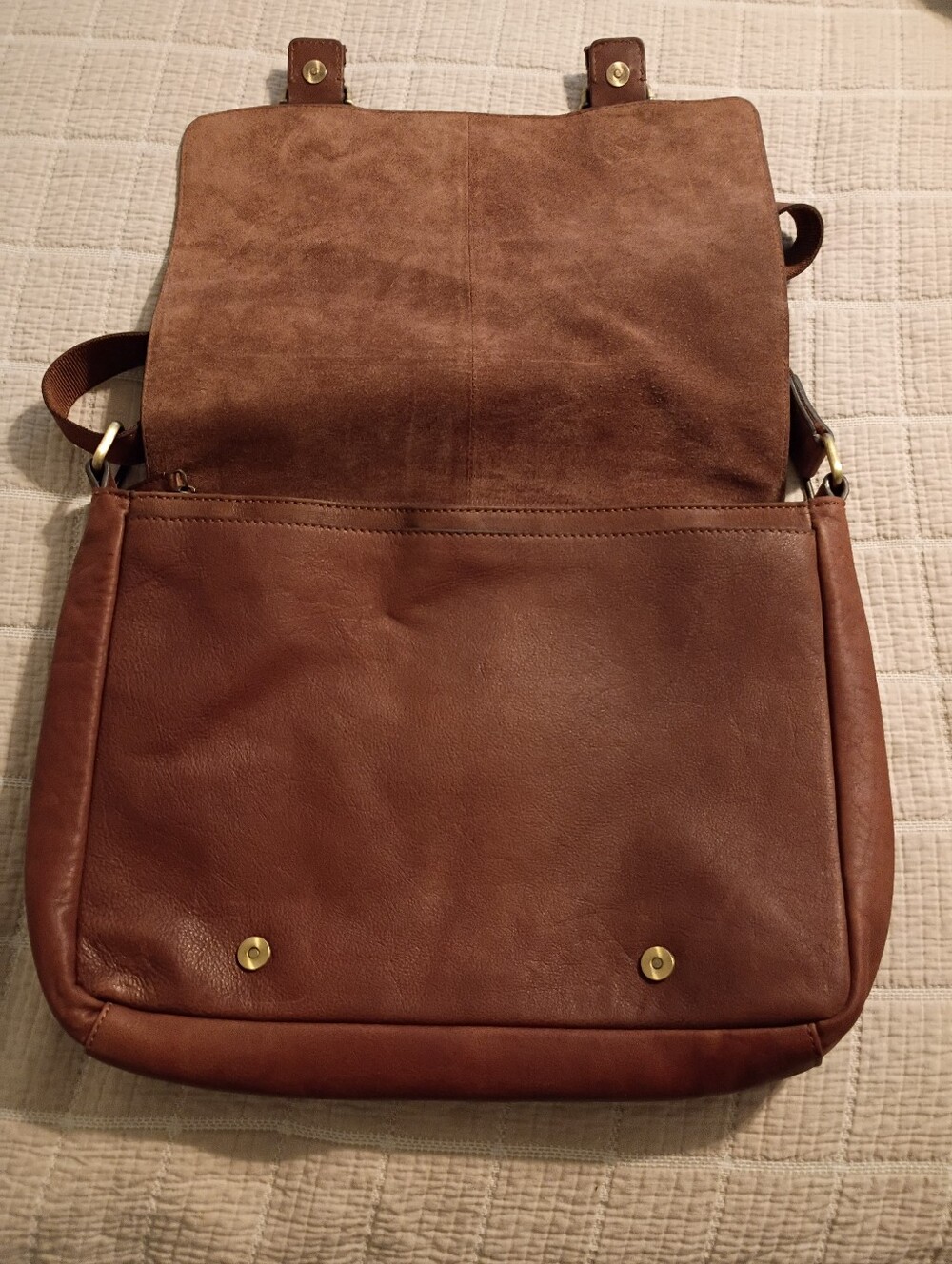 Men's Brown Leather Messenger Bag - Classic Everyday Carry - Picture 4 of 5